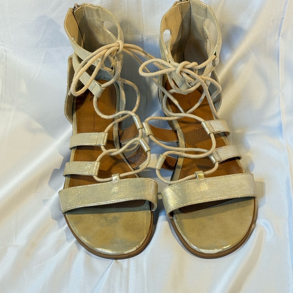 BC Footwear Gold Sz 10 Metallic Gladiator Sandals